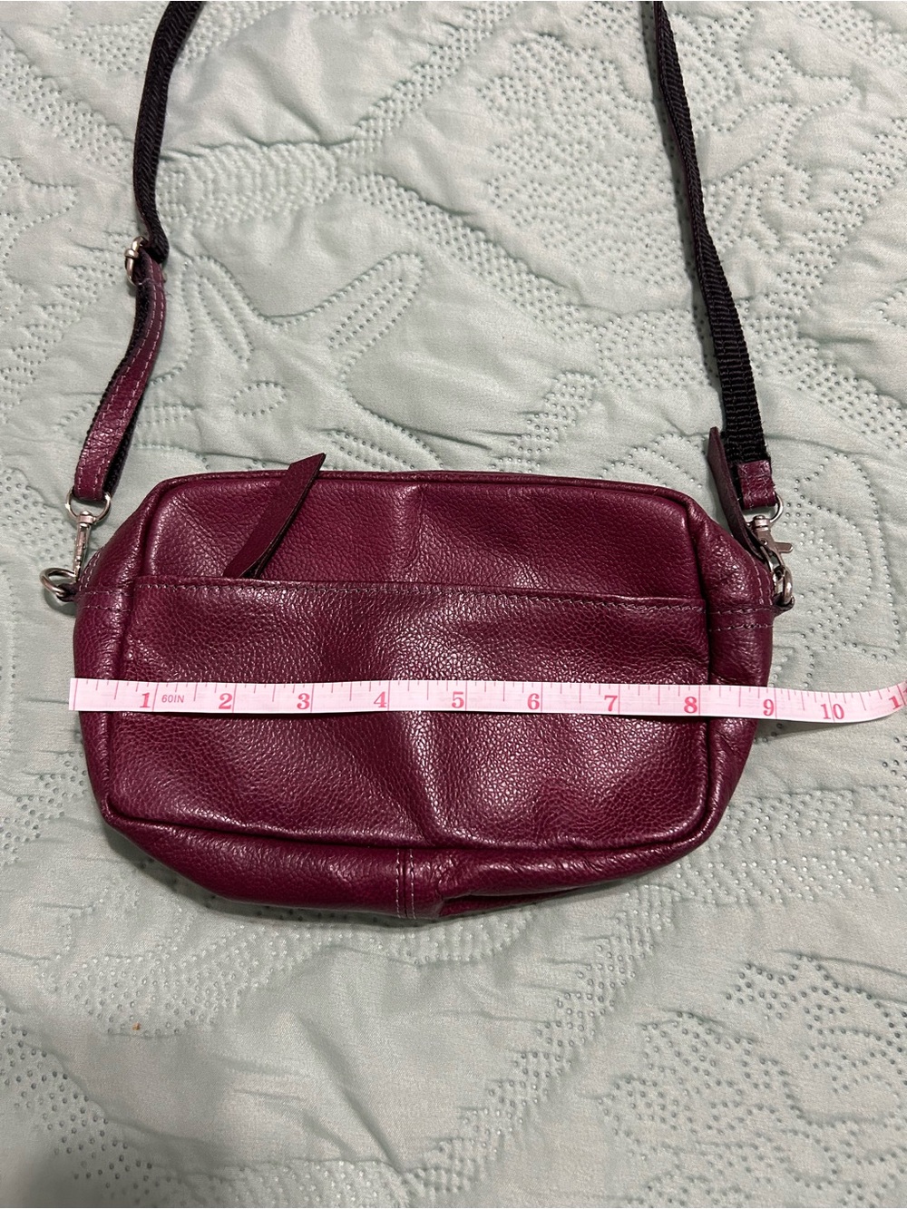 Women's Leather Crossbody Bag in Deep Wine
